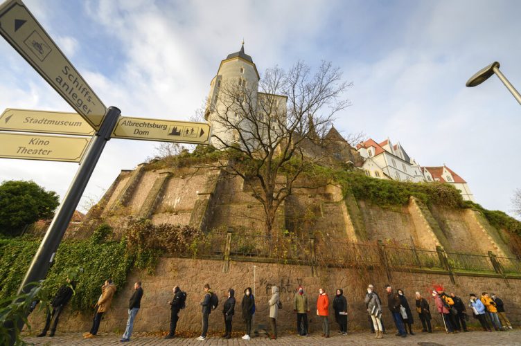 Tue. 8:31 a.m.: German soldiers face vaccine mandate as COVID cases rise